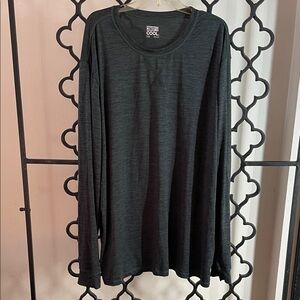 NWOT 32 Degree Cool Men’s Green Long Sleeve T-Shirt
